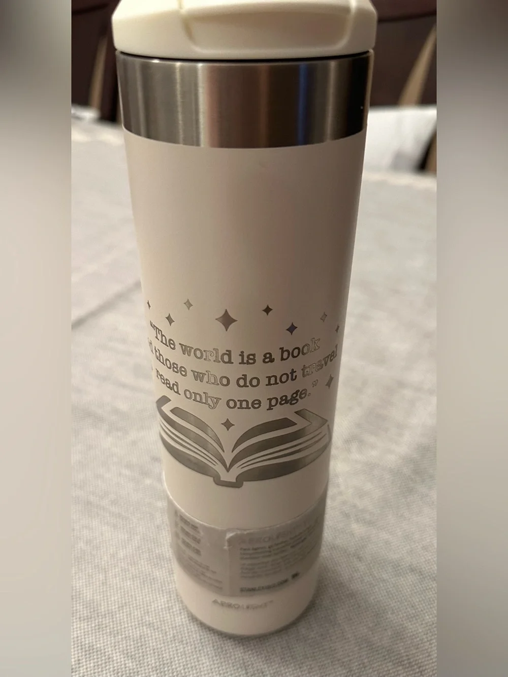BNWT- Stanley off-white- Insulated 20oz. Transit Bottle w/Book Graphic/Quote - Picture 3 of 12